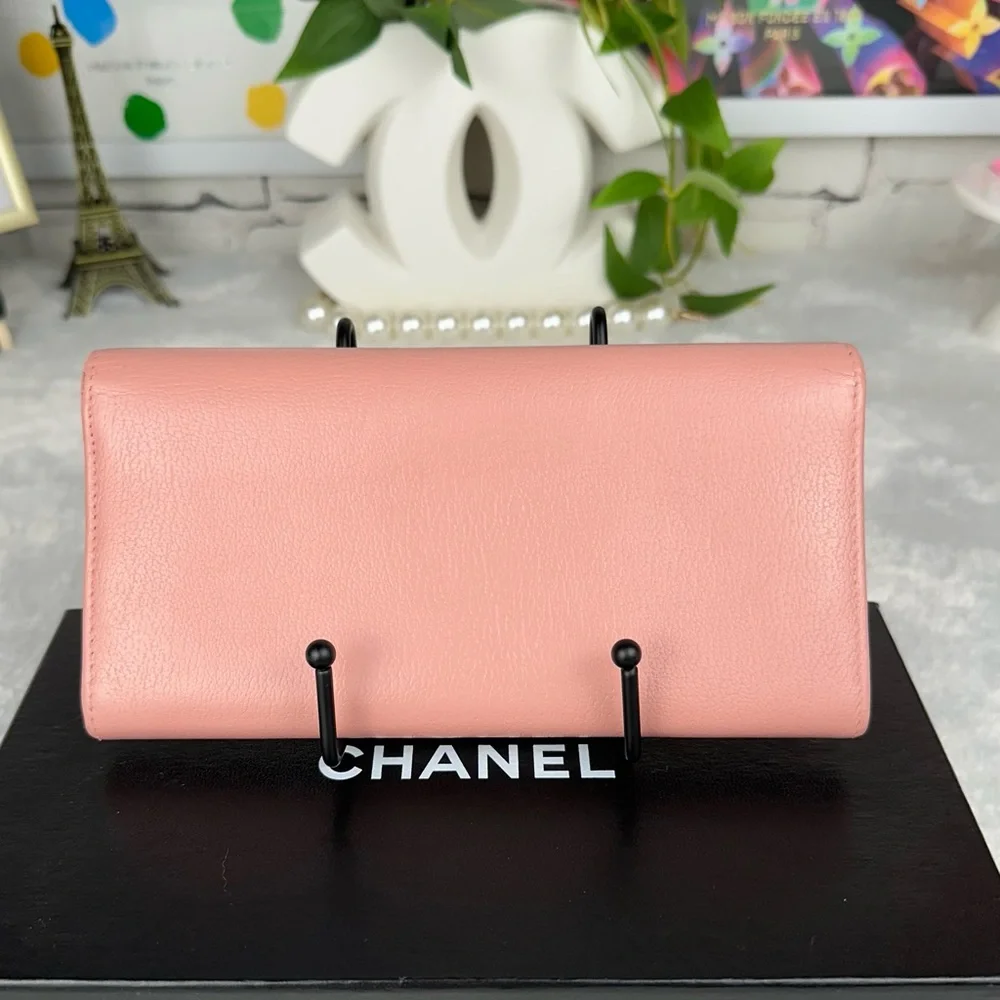 CHANEL WALLET pink leather with Camilla flower and original box BEAUTIFUL WALLET - Picture 2 of 16